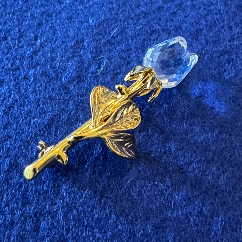 Swarovski Crystal Rose Brooch gold tone stem
